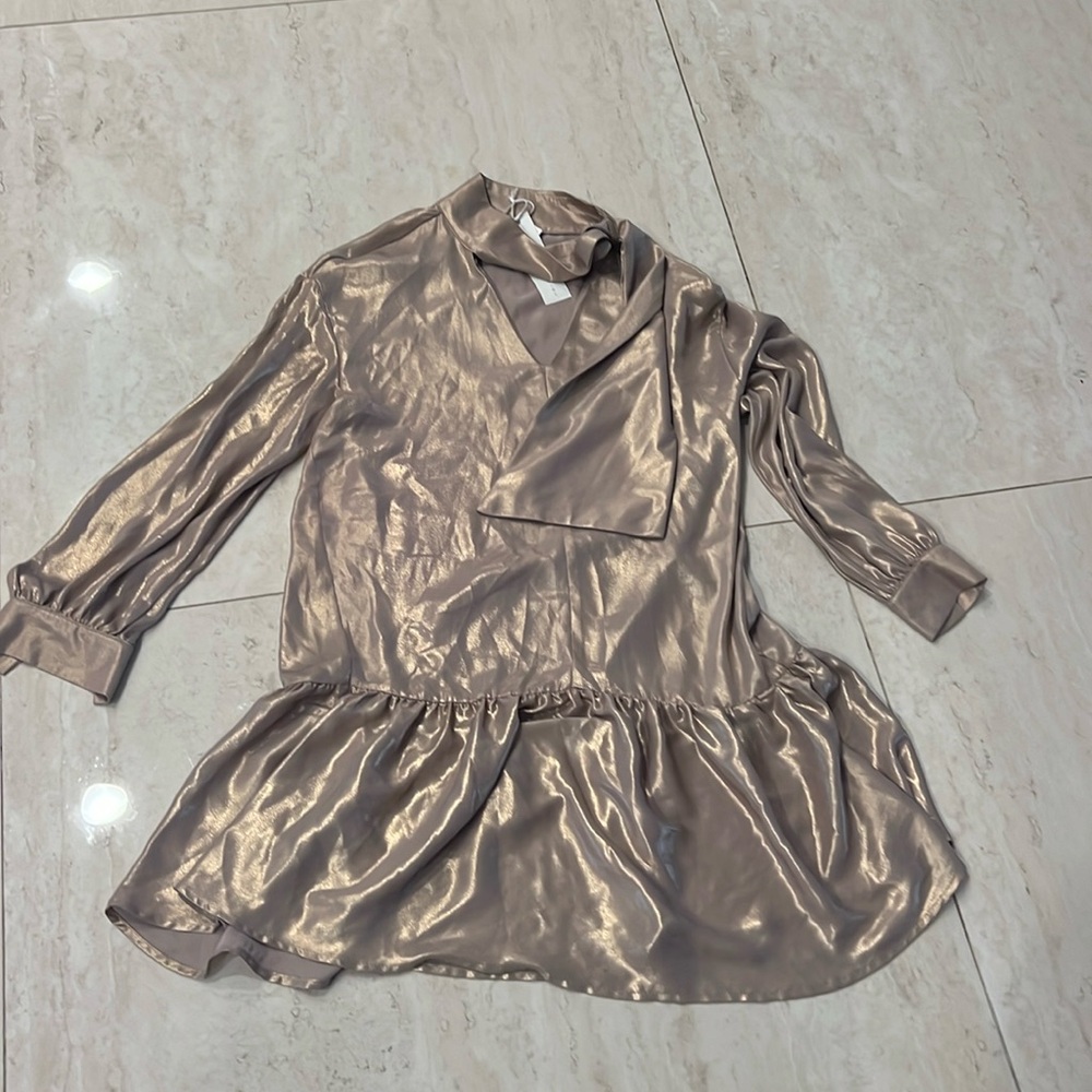 EASE  beautiful gold dress